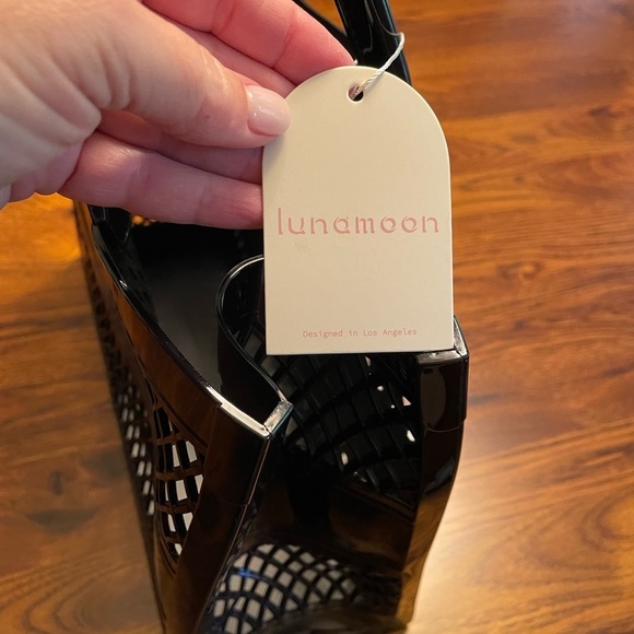 Vented Tote Bag - Picture 4 of 8